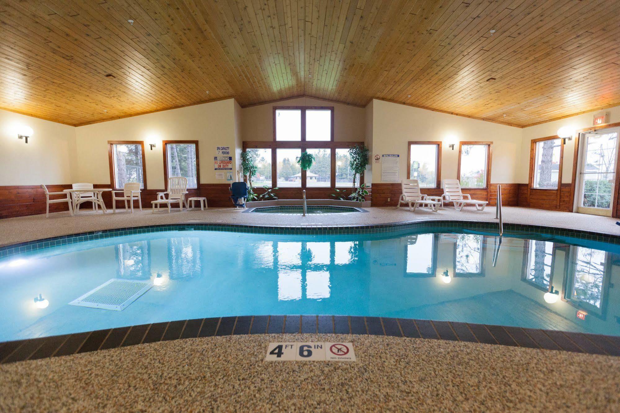 Country Inn Two Harbors Extérieur photo